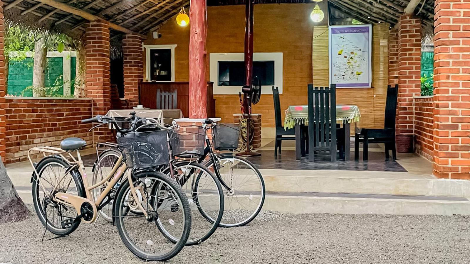 Airport Eco Cottage Katunayaka Exteriör bild